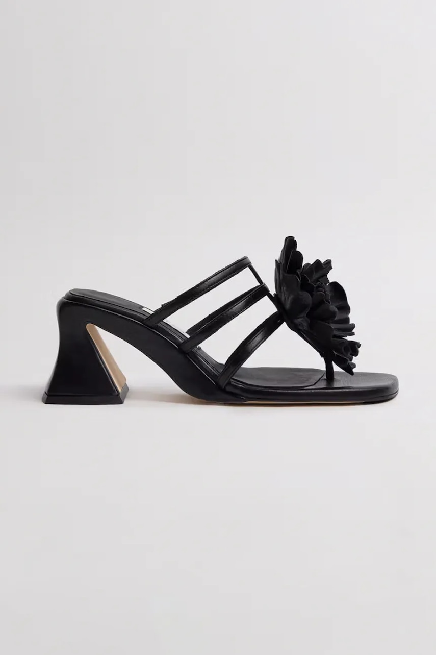 Miista aduce rezistenți pentru femei sandale