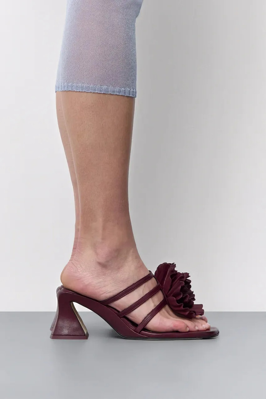 Miista σαγιονάρες με ανοιχτό τακούνι Γυναικεία δέρμα Hara φωτογραφία