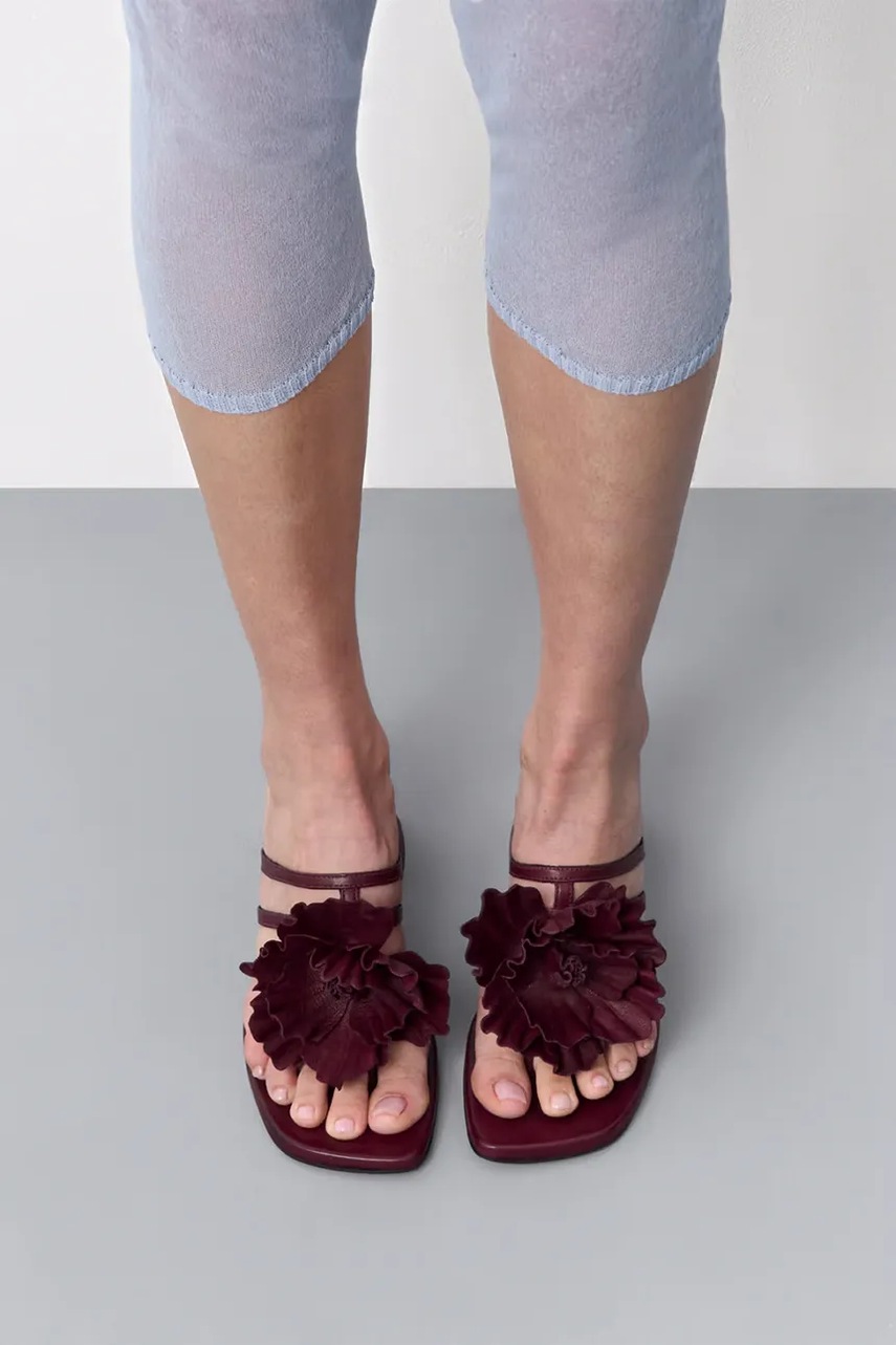 Miista σαγιονάρες με ανοιχτό τακούνι Γυναικεία δέρμα Hara φωτογραφία