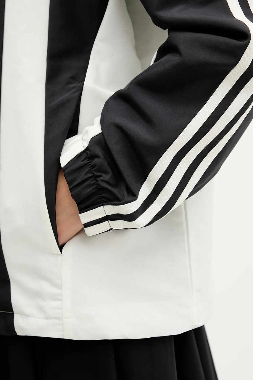 adidas Originals krátká bunda (obrázek 8)