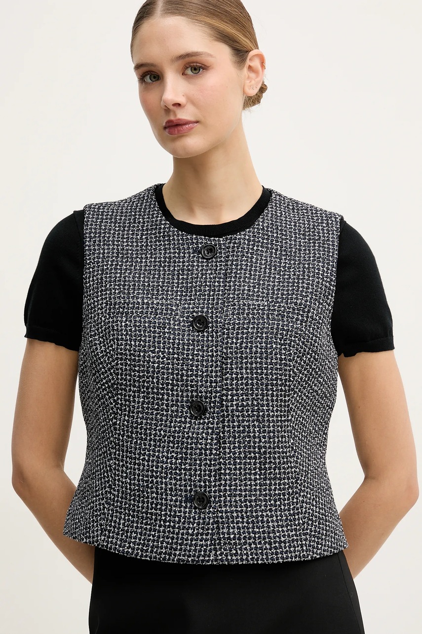 Vesta Dkny