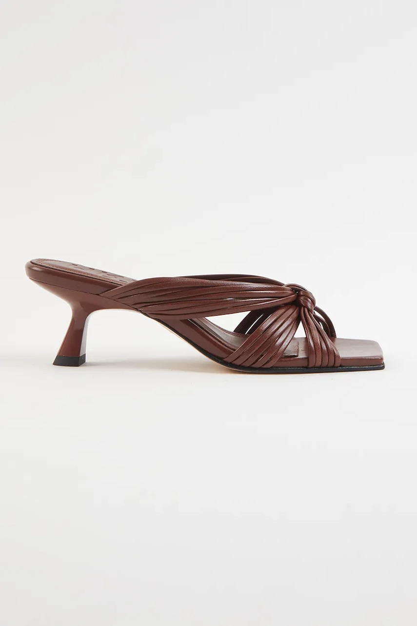 Δερμάτινες παντόφλες Souliers Martinez AMANDA