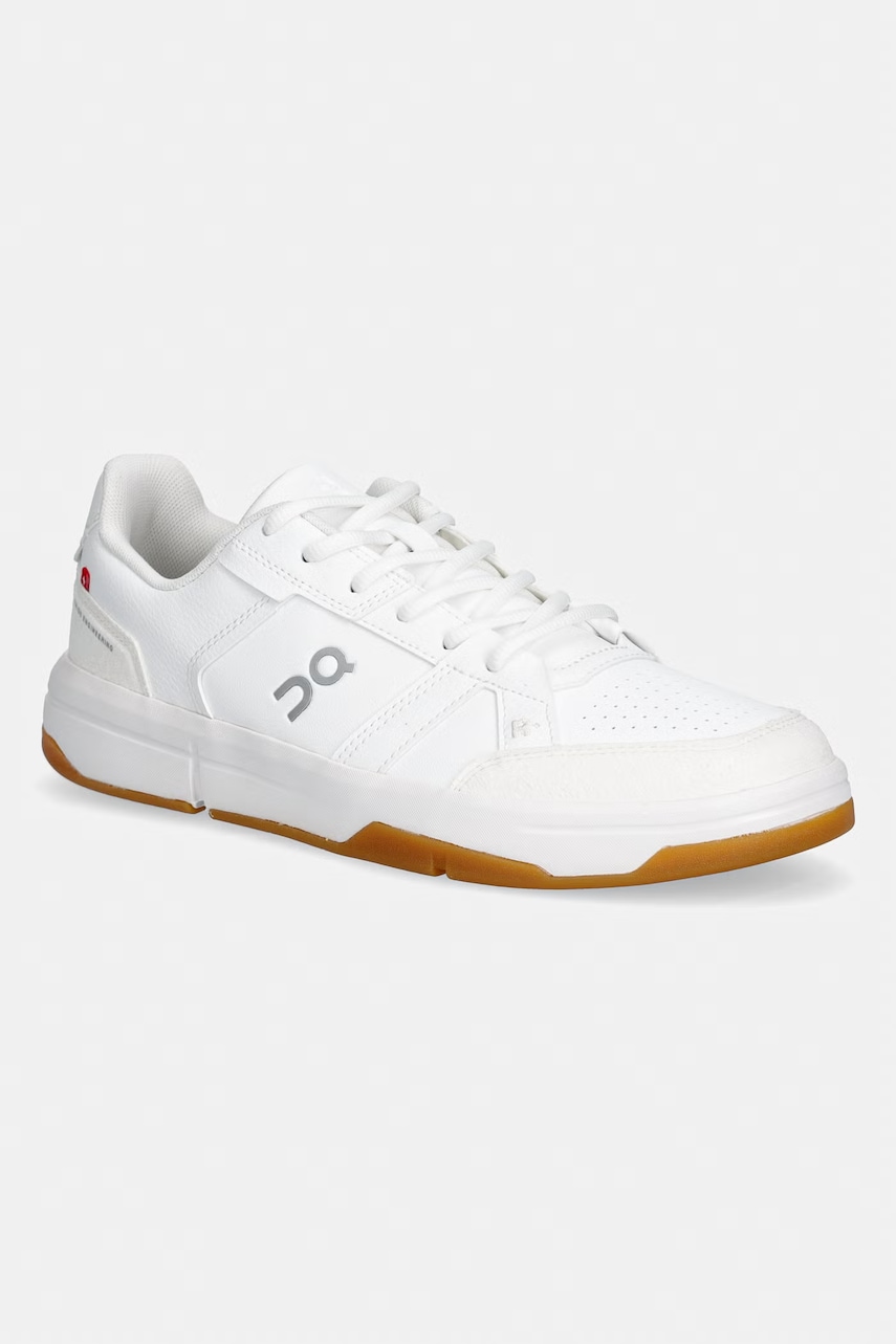 On sneakers THE ROGER Clubhouse