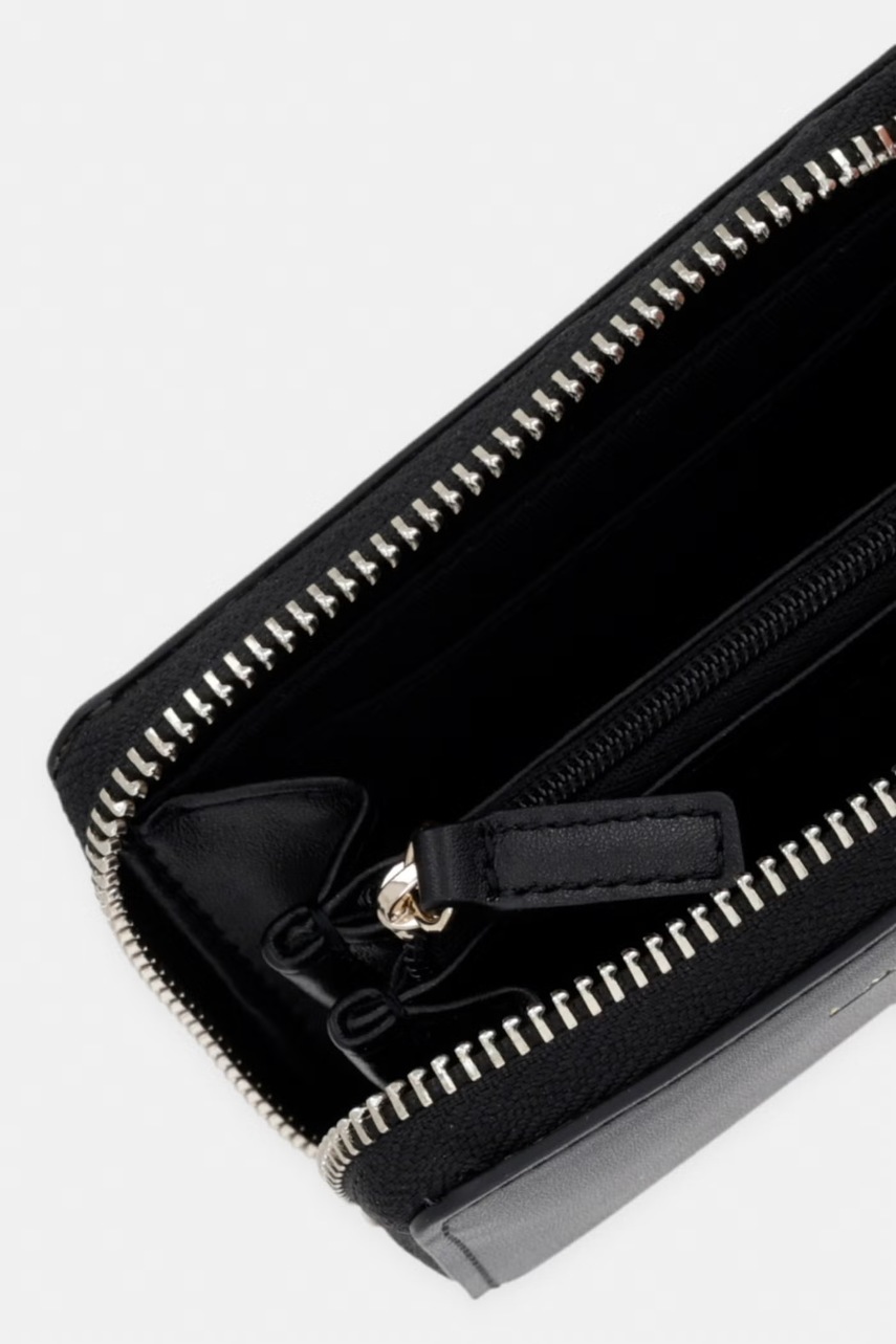 Lacoste Peněženka dámská (obrázek 3)