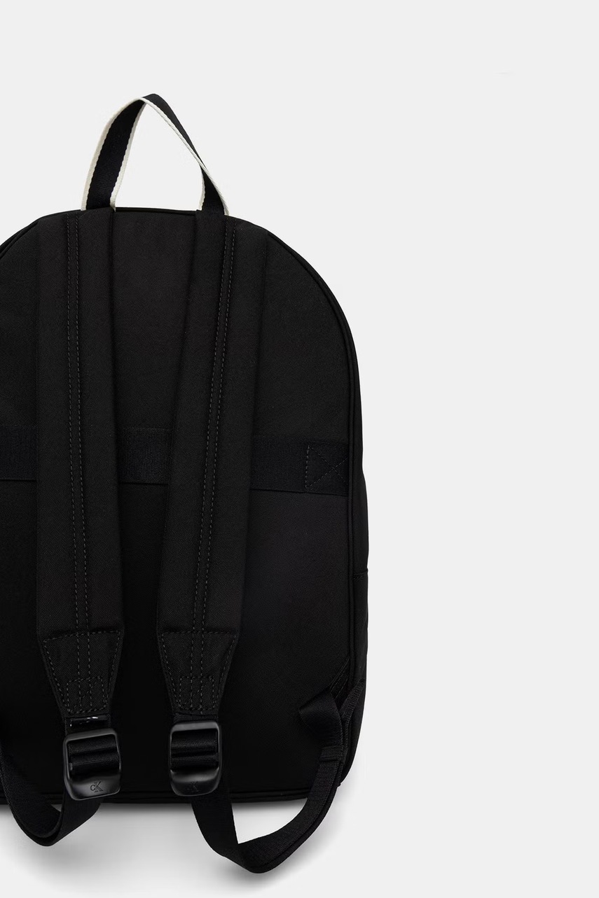 Calvin Klein pánský batoh (obrázek 3)