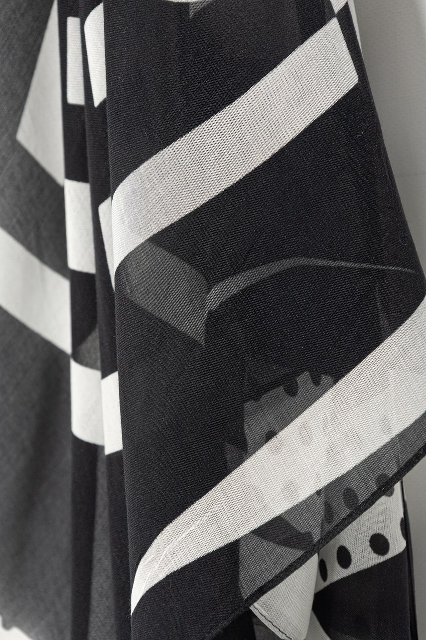 Karl Lagerfeld šátek dámský s příměsí hedvábí K/CIRCLE (obrázek 3)