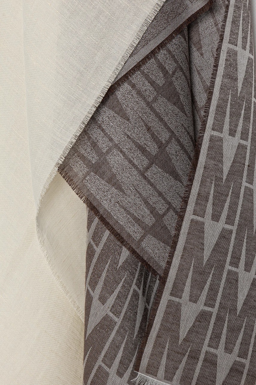 Šátek ze směsi lnu Moschino (obrázek 3)