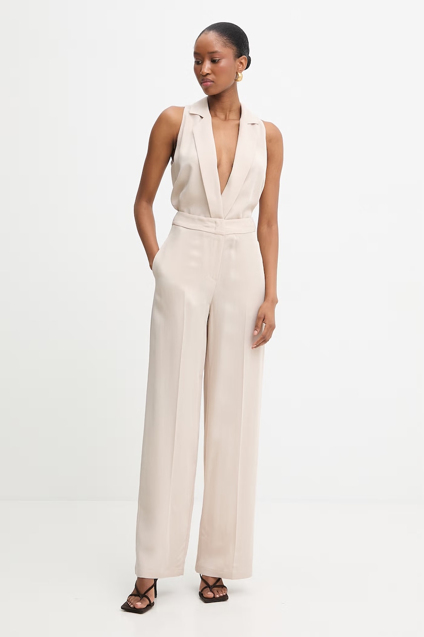 Simona Corsellini salopetă