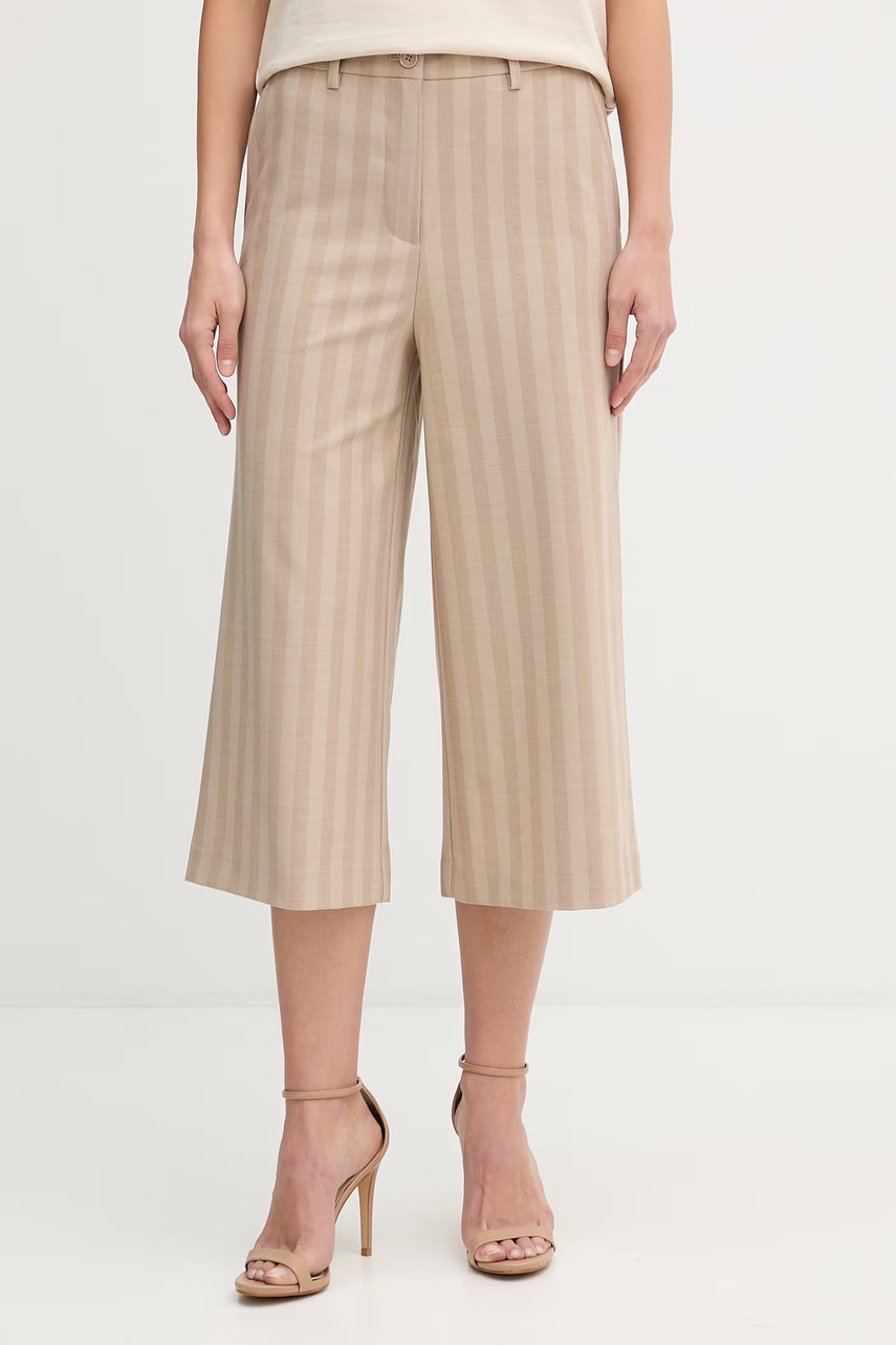 Γυναικεία υφασμάτινα παντελόνια sisley σε μπεζ