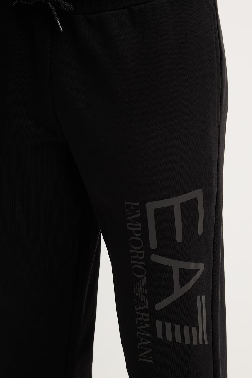 Bavlnené tepláky EA7 Emporio Armani