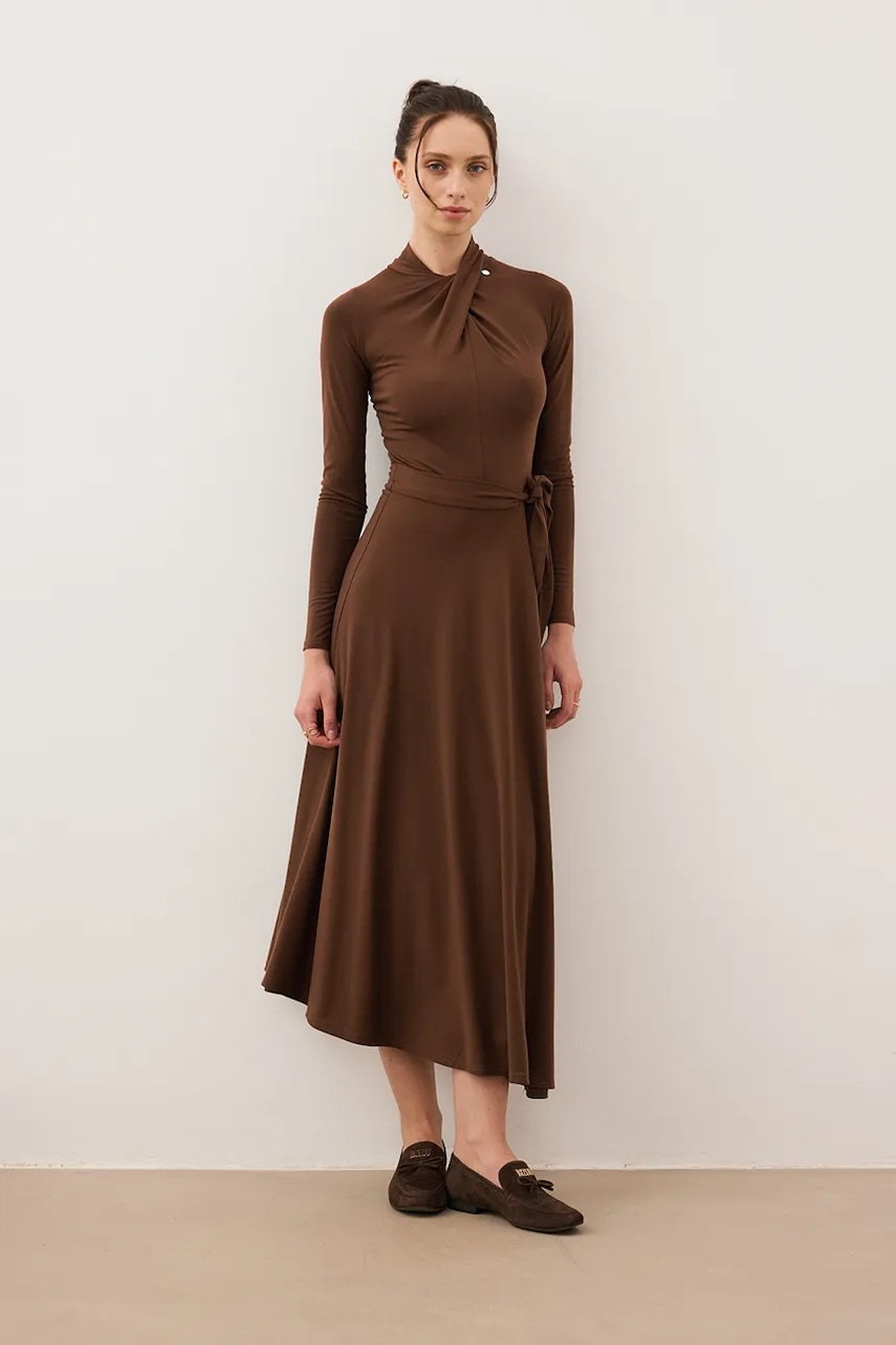 Bizuu rochie ROTTA culoarea maro, midi, evazați, ROTTA BRĄZOWY