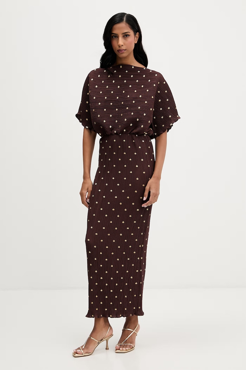 Never Fully Dressed rochie