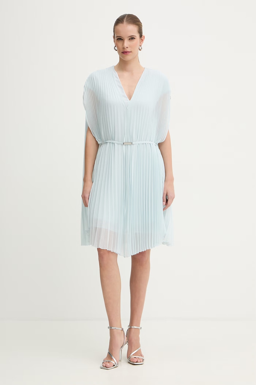 Γυναικεία ρούχα και beachwear boss σε τιρκουαζ