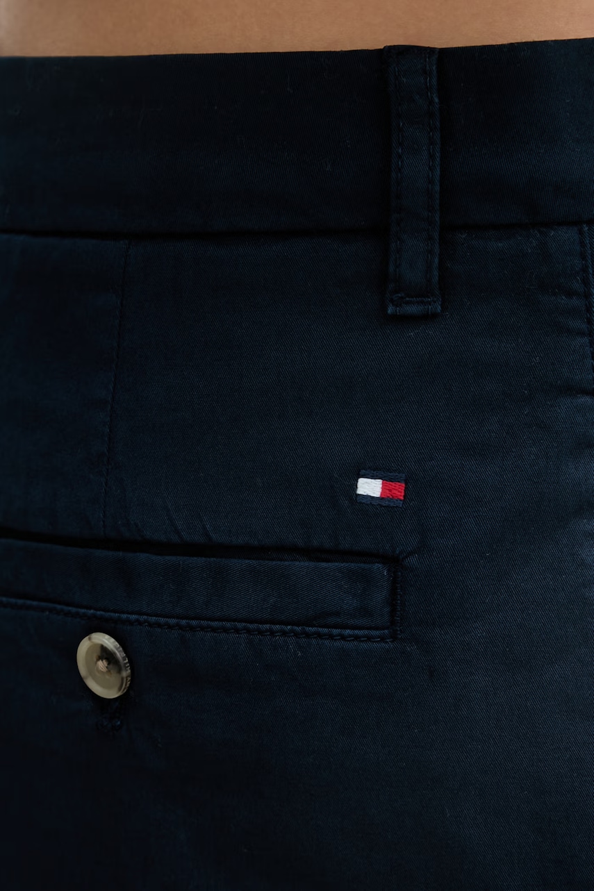 Tommy Hilfiger šortky chino dámske s bavlnou
