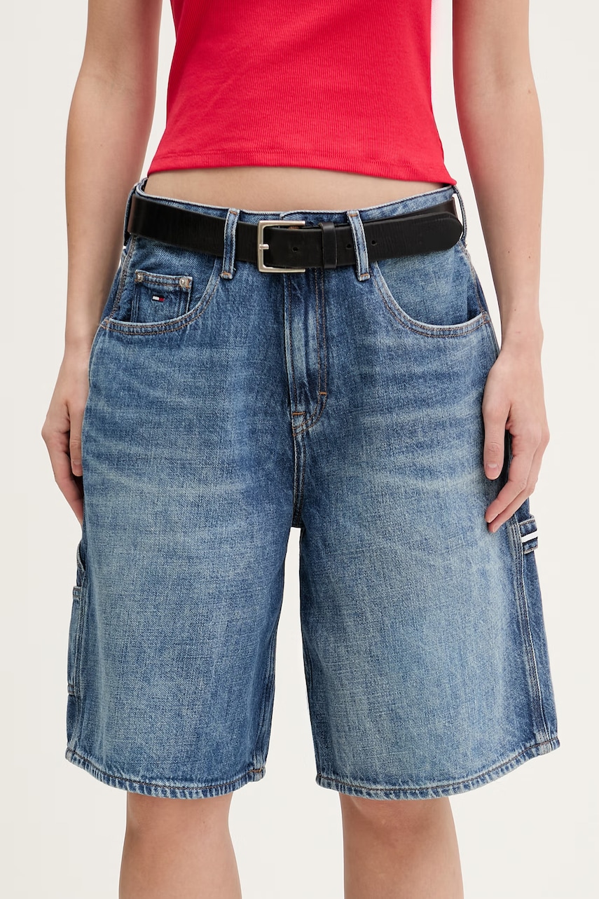 Tommy Jeans pantaloni scurți pentru femei, din denim