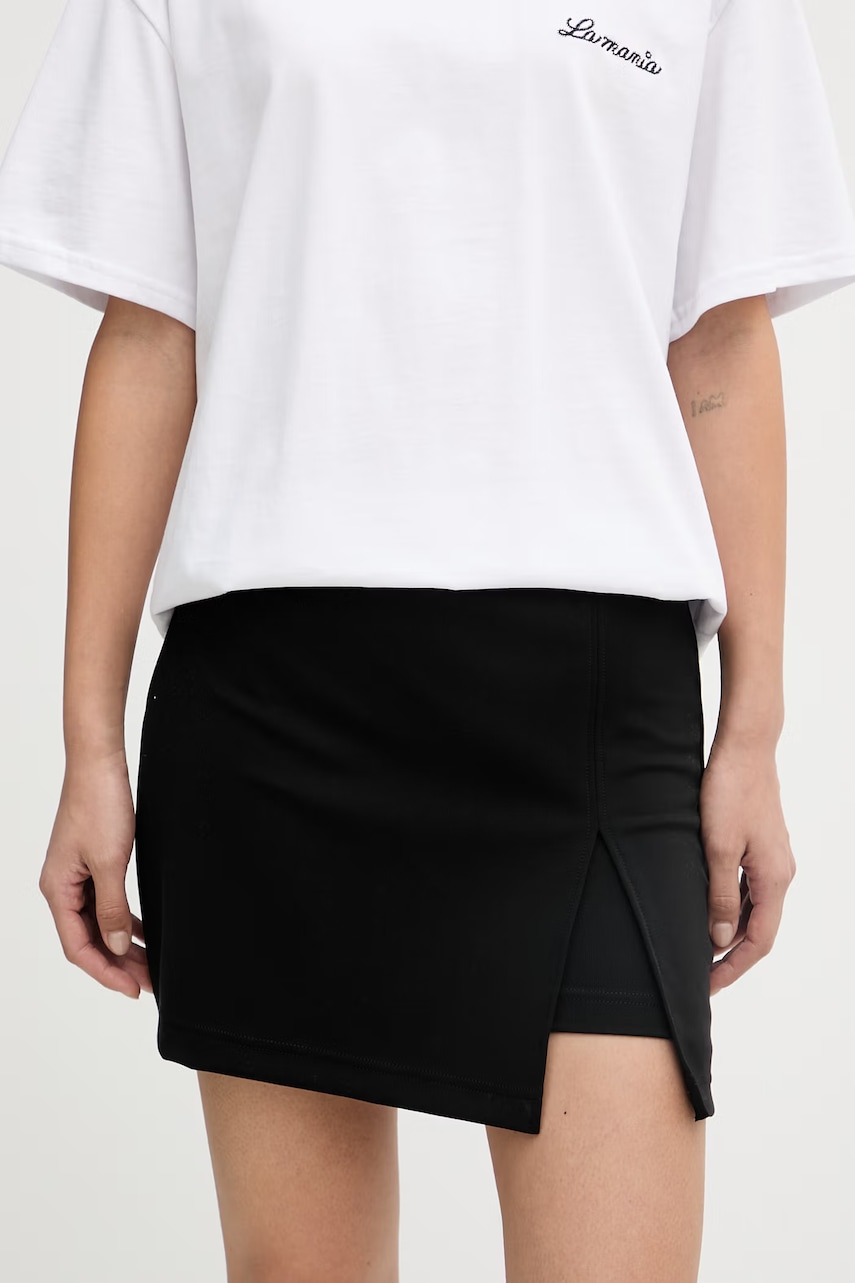 La Mania fustă DEMO