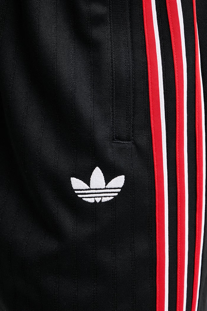 Šortky adidas Originals Firebird