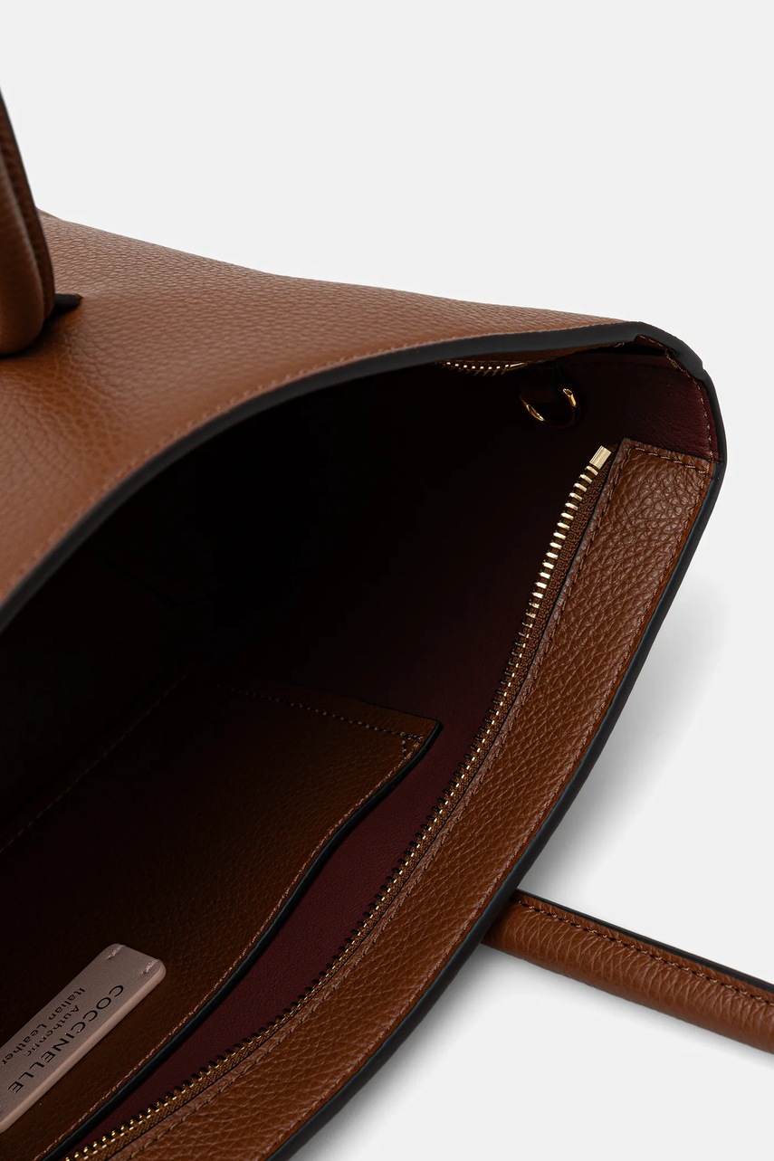 Δερμάτινη τσάντα Coccinelle DOUBLE BEAT χρώμα: καφέ, E1 T8A 11 03 01 φωτογραφία