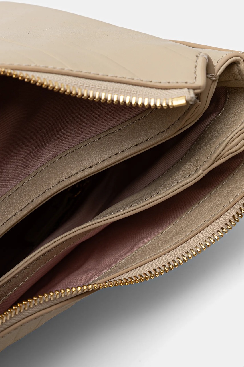 Δερμάτινη τσάντα Coccinelle BOHEME PLISSE χρώμα: μπεζ, E1 UT1 13 03 01 φωτογραφία