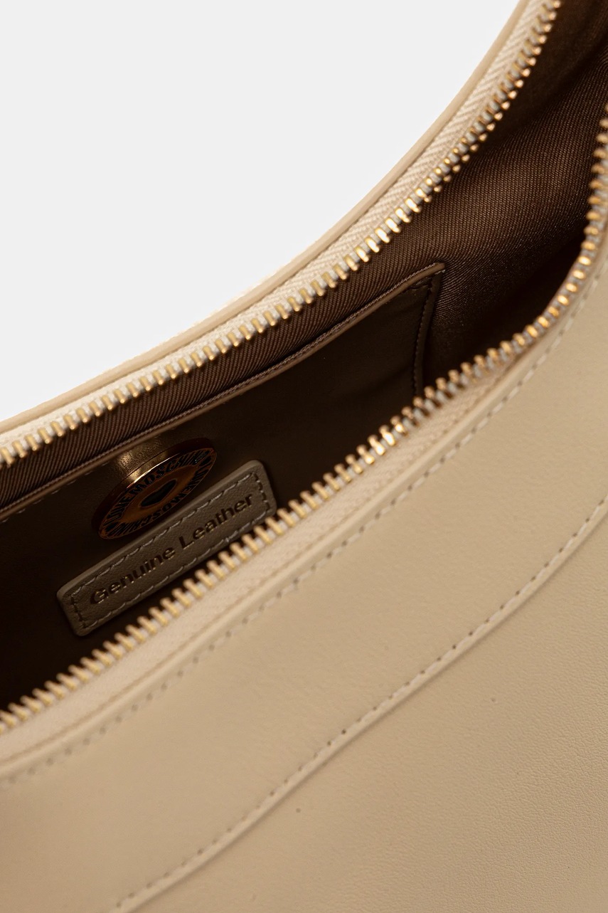 Kožená kabelka Love Moschino (obrázek 5)