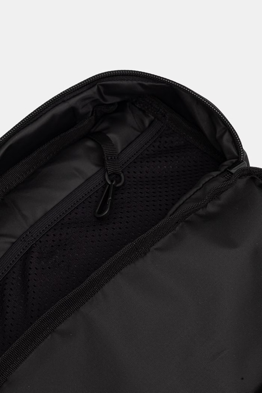 Ledvinka adidas x Mercedes (obrázek 5)