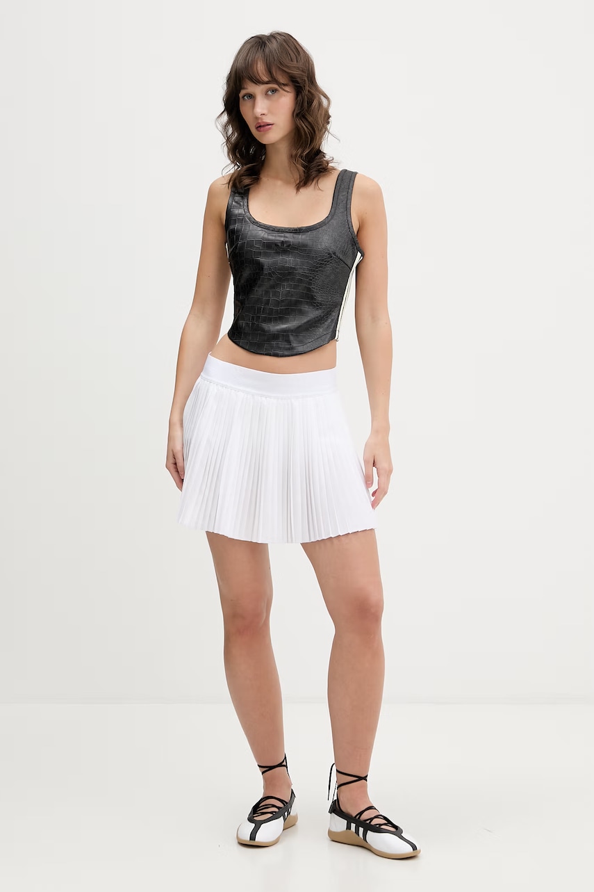 Top adidas Originals