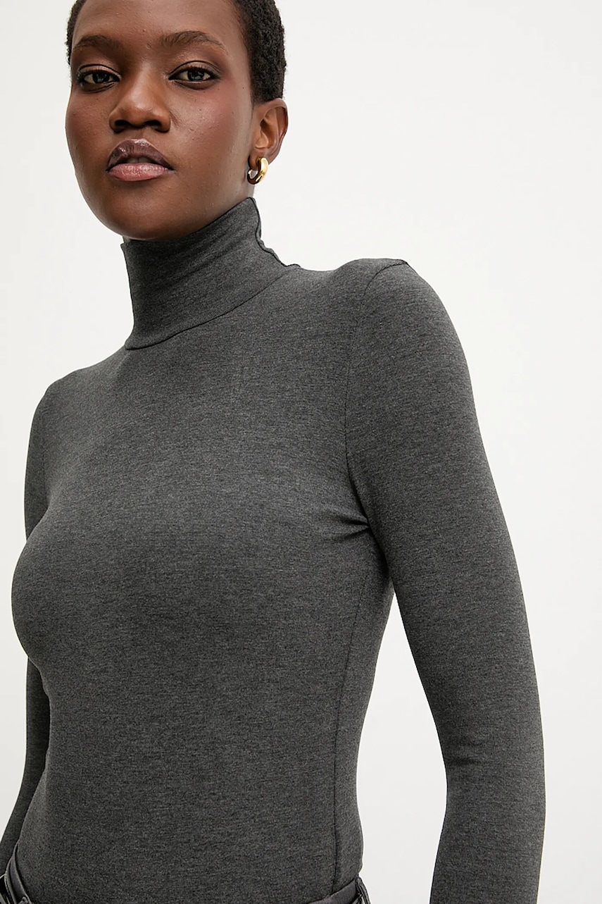 Body s příměsí hedvábí Answear.LAB