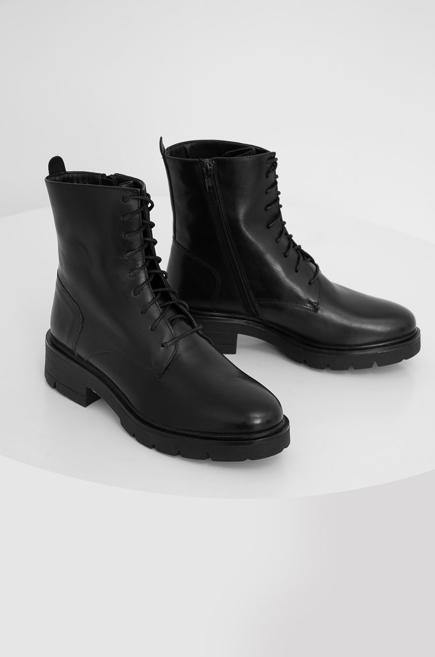 

Шкіряні черевики Answear Lab жіночі колір чорний на плоскому ходу злегка утеплена