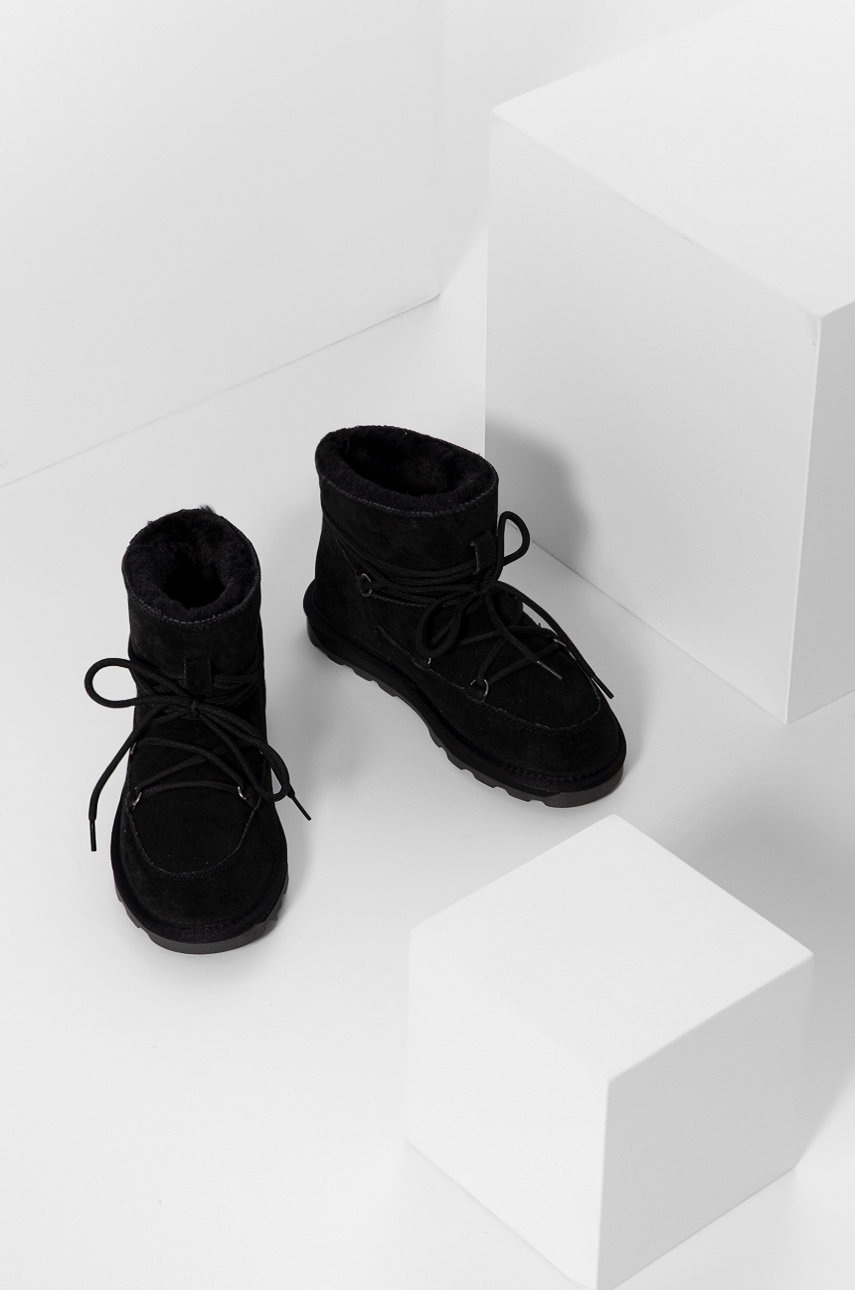

Велурени апрески Answear Lab в черно, Черен