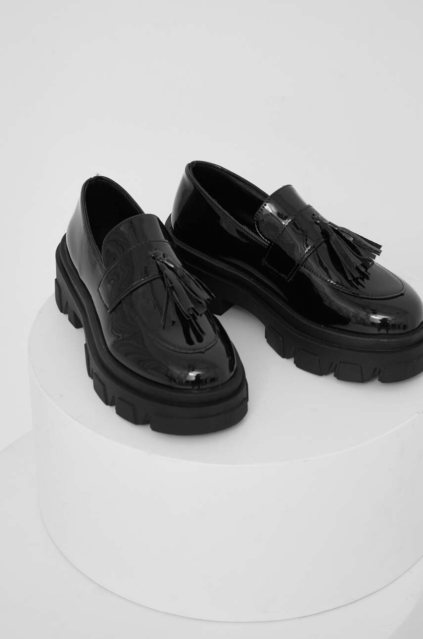 

Мокасини Answear Lab в черно с платформа, Черен