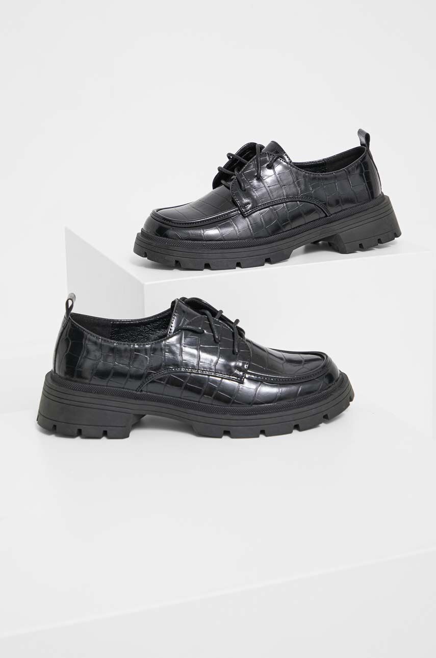 Answear Lab pantof femei, culoarea negru, cu platforma