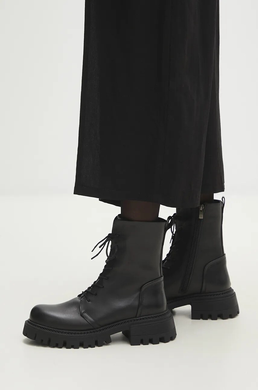 Answear Lab bocanci femei, culoarea negru, cu platforma