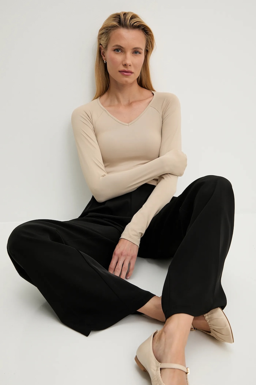 Answear Lab bluza culoarea bej, neted