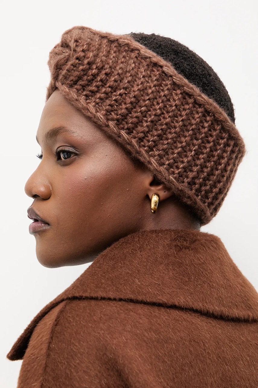 Čelenka s vlnou Answear.LAB (obrázek 5)