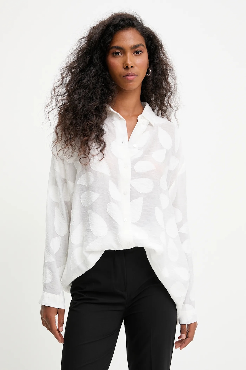 Answear.LAB camasa culoarea alb, cu guler clasic, relaxed