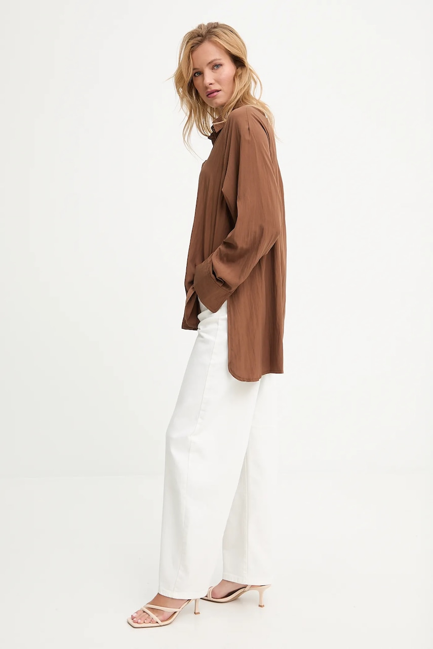 Рубашка Answear.LAB цвет коричневый relaxed классический воротник Рубашка Answear.LAB цвет коричневый relaxed классический воротник