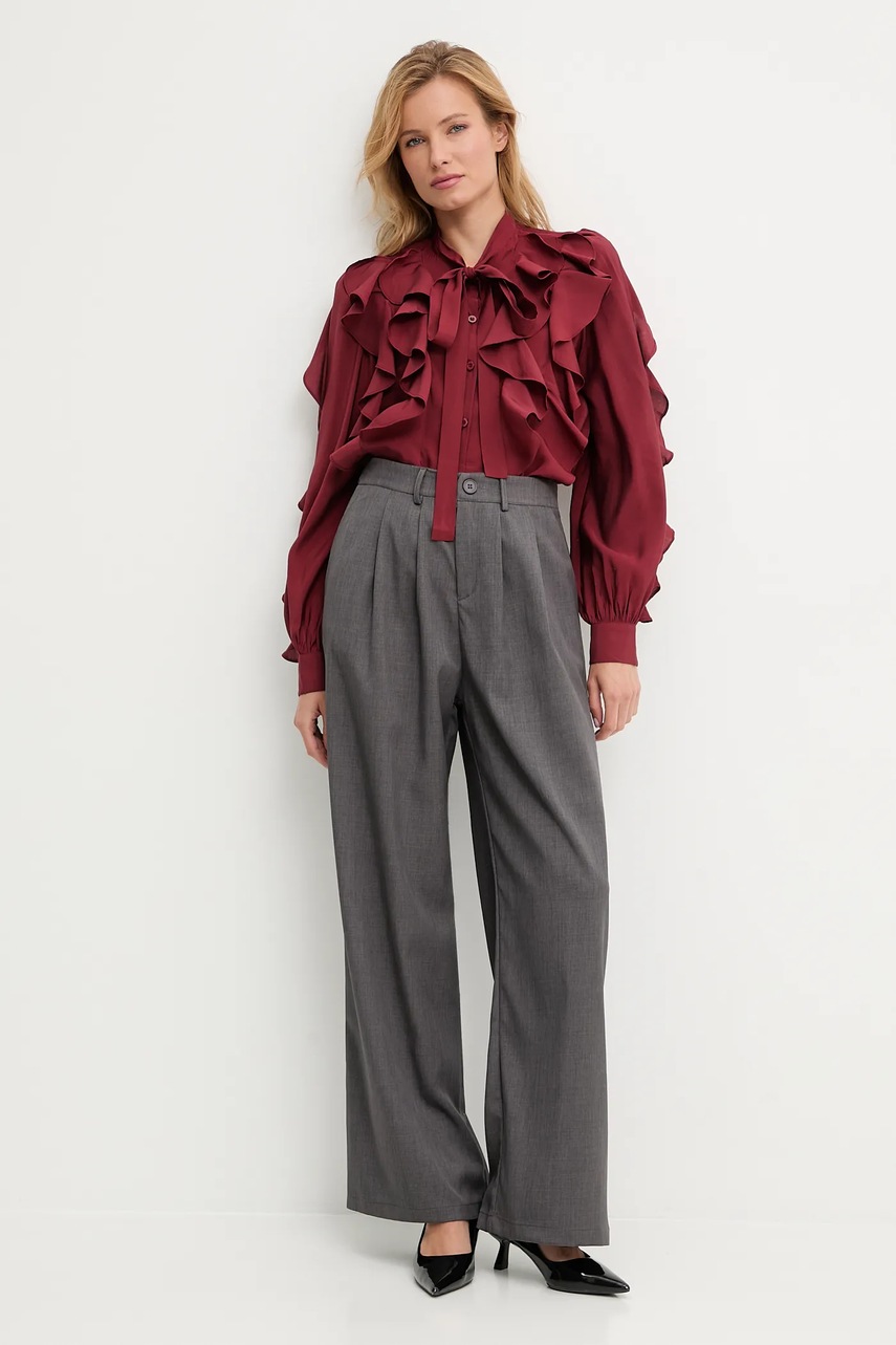 Рубашка Answear.LAB цвет бордовый regular шнурованное декольте