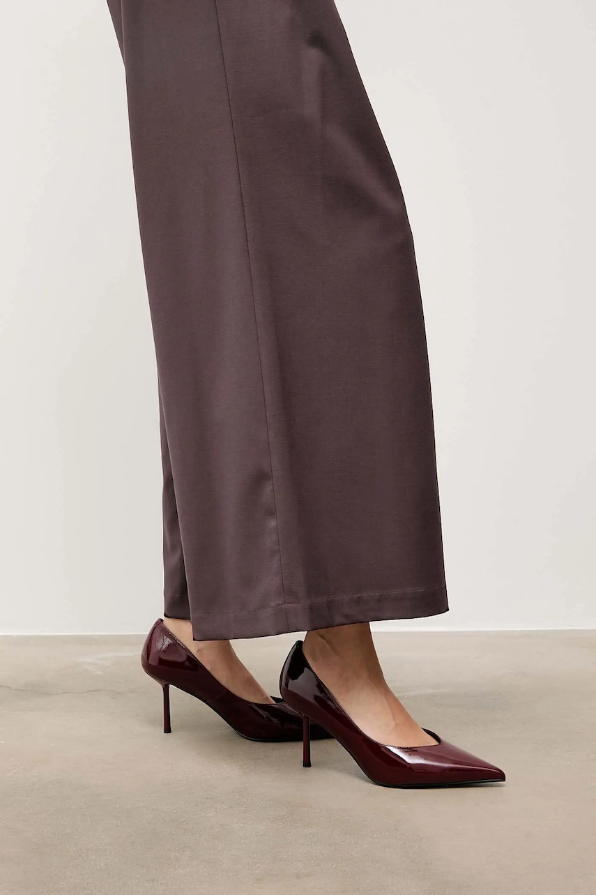 Answear.LAB stilettos de piele culoarea bordo