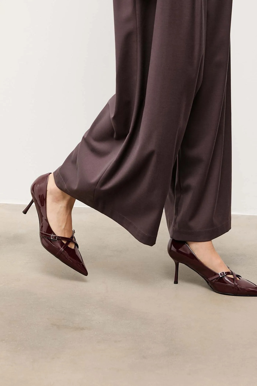 Δερμάτινες γόβες Answear.LAB φωτογραφία