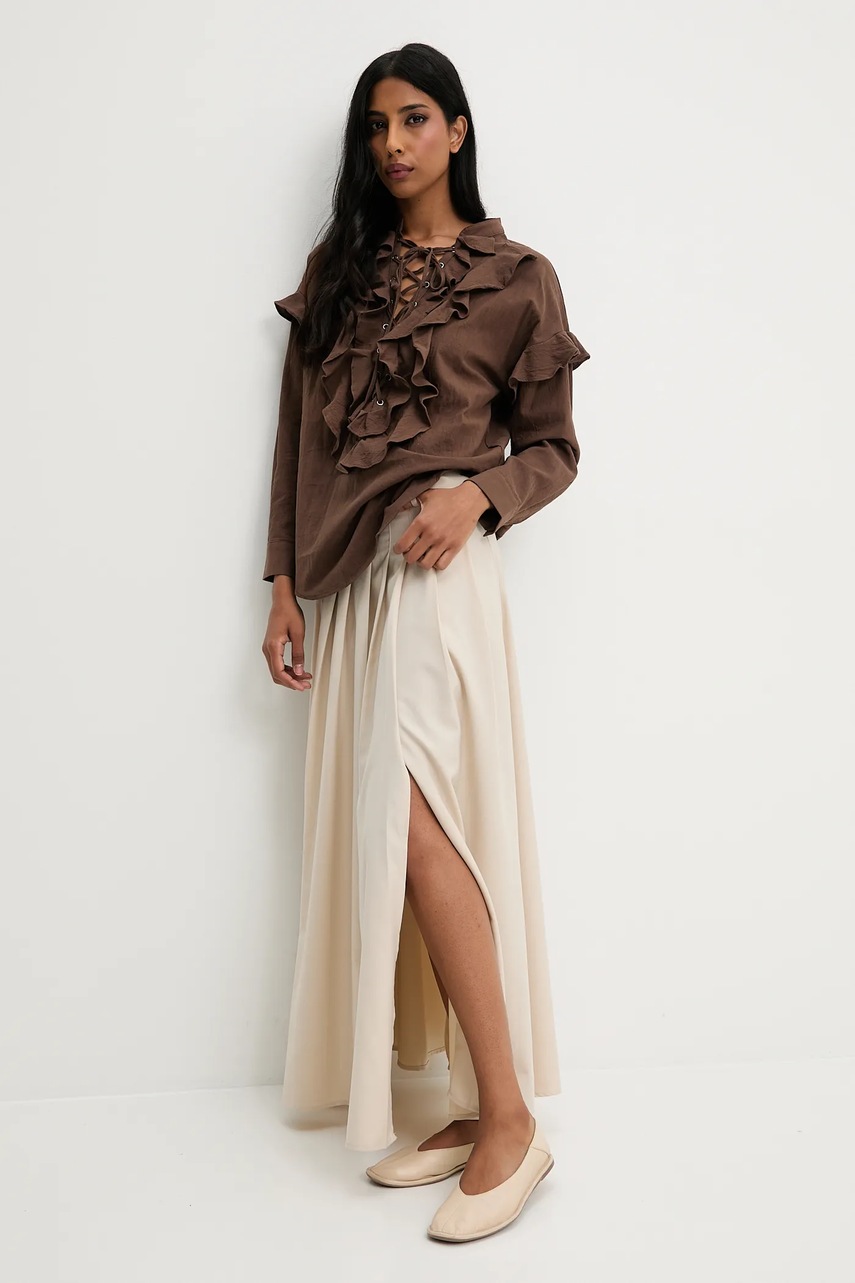 Юбка Answear.LAB цвет бежевый maxi расклешённая