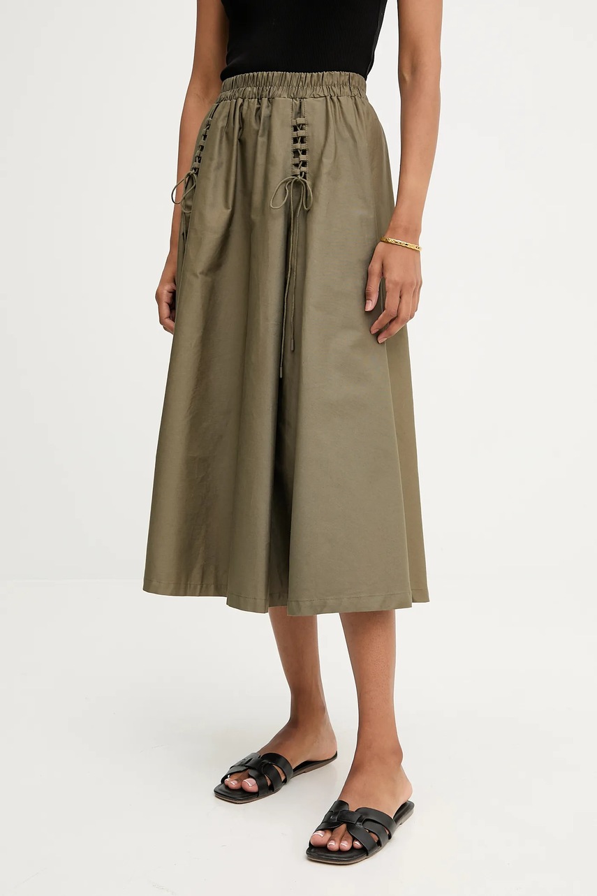 Хлопковая юбка Answear.LAB цвет зелёный midi расклешённая