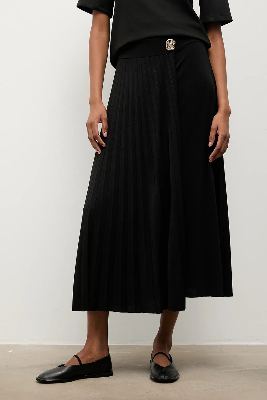 Answear.LAB fusta culoarea negru, midi, evazati