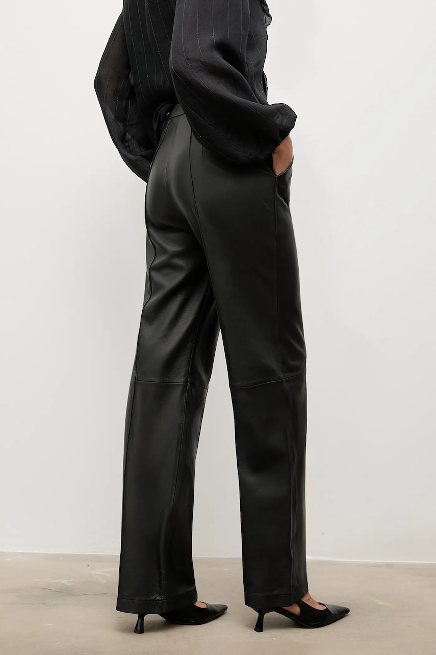 Answear.LAB spodnie straight damskie skórzane czarne high waist