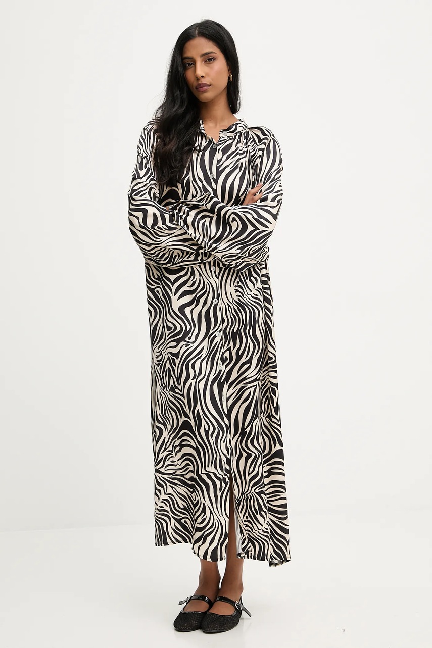 Φόρεμα Answear.LAB χρώμα: μαύρο φωτογραφία