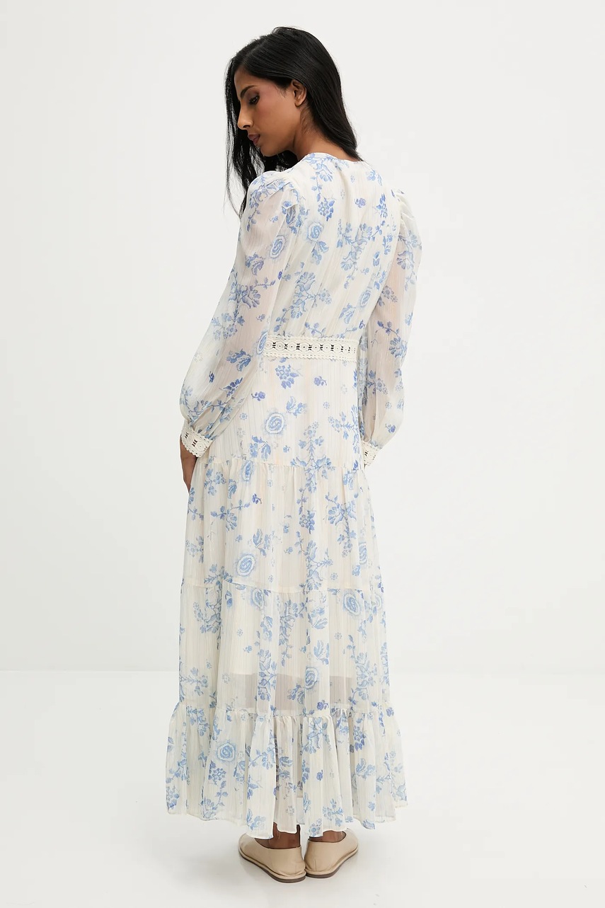 Платье Answear.LAB цвет белый maxi расклешённая