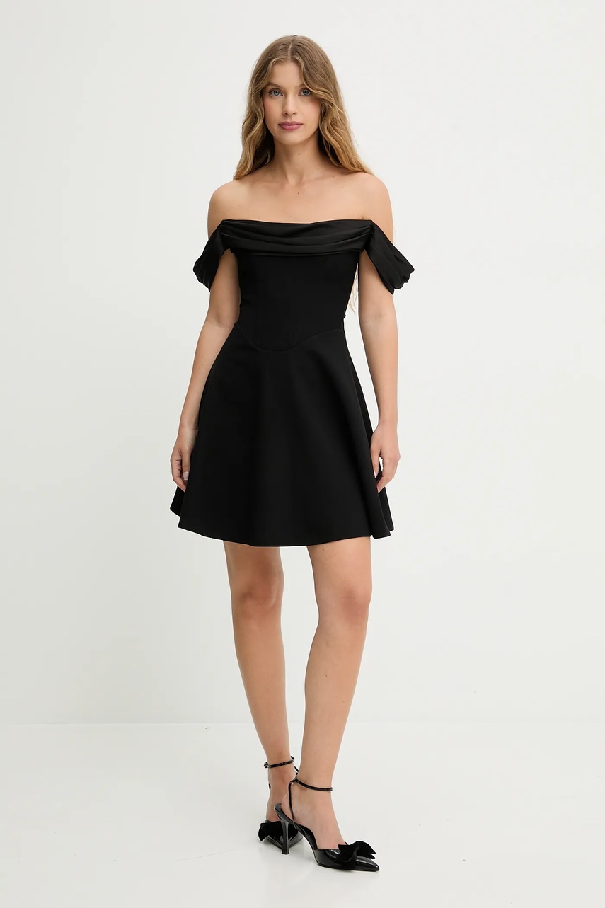 Платье Answear.LAB цвет чёрный mini расклешённая