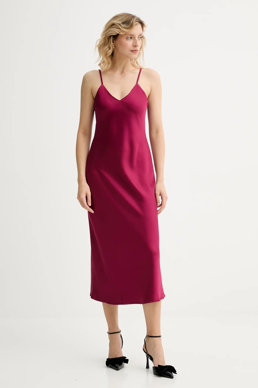 Платье Answear.LAB цвет бордовый maxi расклешённая