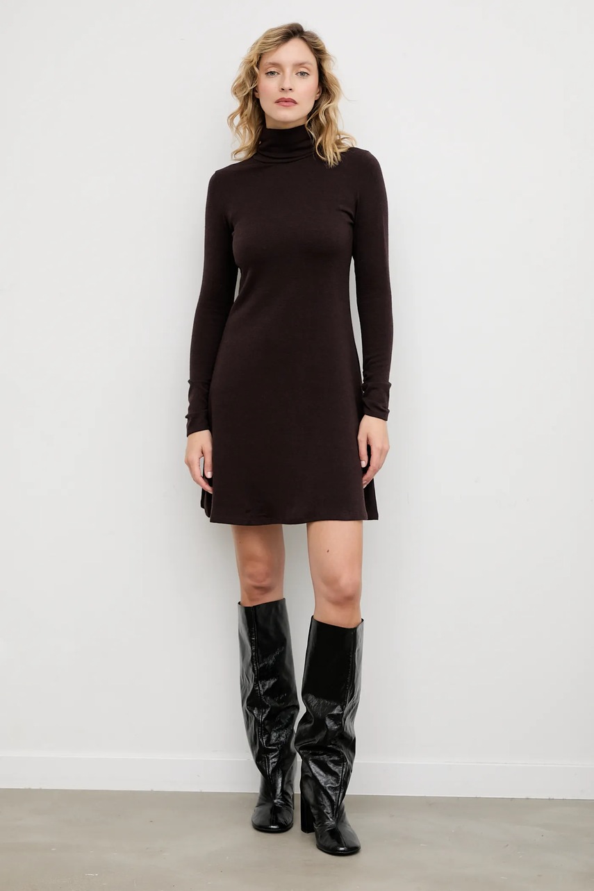 Платье Answear.LAB цвет коричневый mini расклешённая