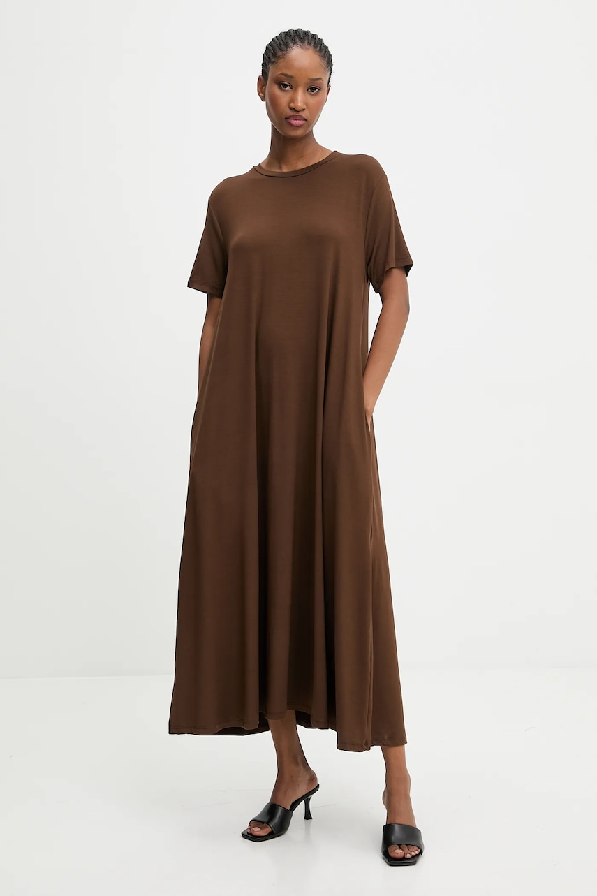 Answear.LAB rochie culoarea maro, maxi, evazati