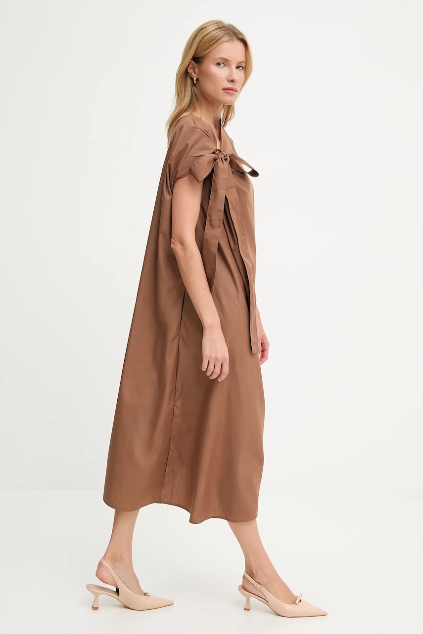 Answear.LAB rochie culoarea maro, maxi, drept